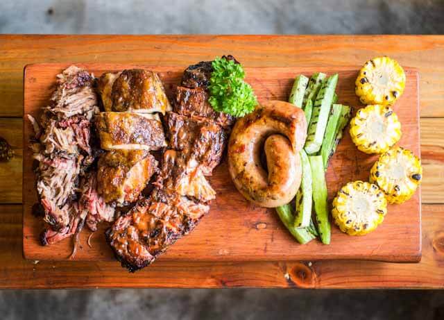 Quan Ut Ut's BBQ Sampler